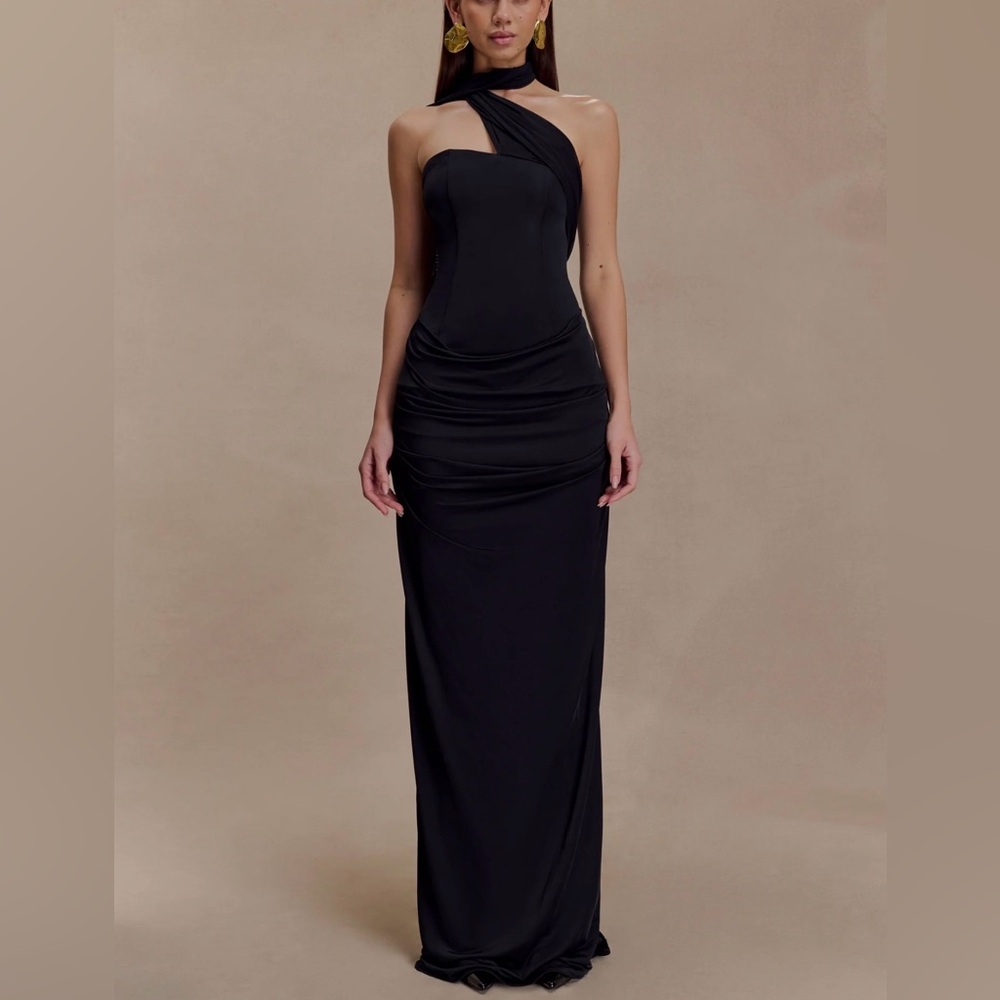 Elegant Black Evening Gown